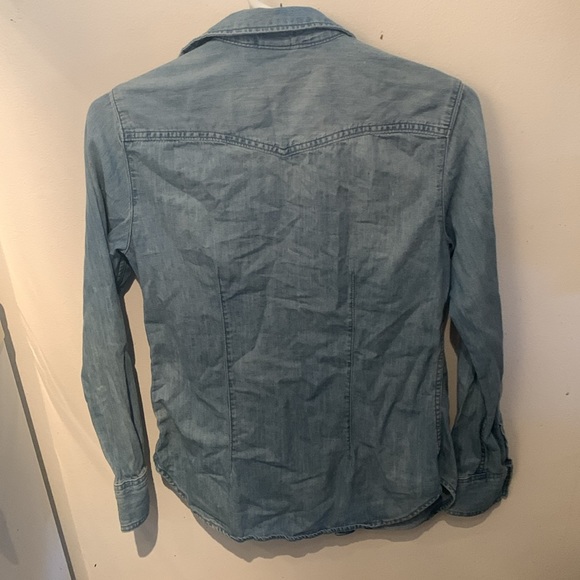 Fantastic H and M Light Blue Denim Button Up Shirt Super Stylish 😍 SZ Small/4 - Picture 8 of 10
